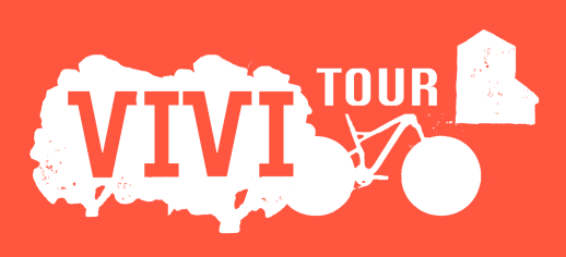 VVT LOGO blanc fond rouge